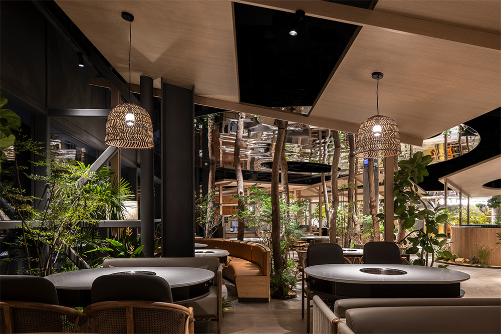 迷霧森林場景 翠焱成都火鍋店裝修設(shè)計(jì)方案(圖9) 迷霧森林場景 翠焱成都火鍋店裝修設(shè)計(jì)方案(圖9)