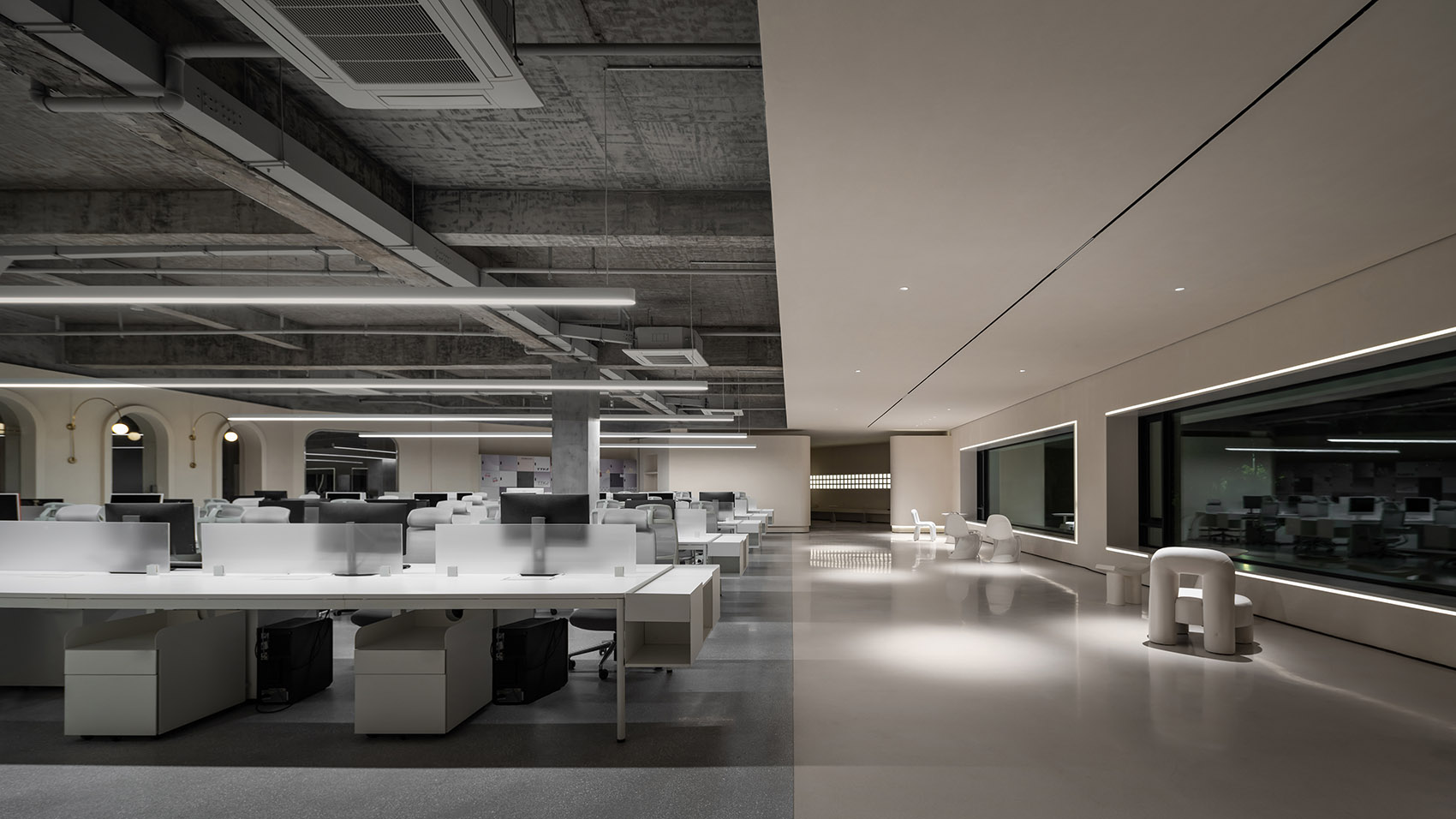 打破傳統(tǒng)印象 電子商務(wù)公司獨(dú)棟辦公樓裝修設(shè)計(jì)(圖5) 打破傳統(tǒng)印象 電子商務(wù)公司獨(dú)棟辦公樓裝修設(shè)計(jì)(圖5)