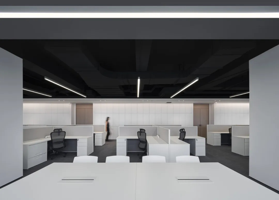 鄭州保利文化廣場辦公樓裝修設(shè)計方案(圖13) 鄭州保利文化廣場辦公樓裝修設(shè)計方案(圖13)