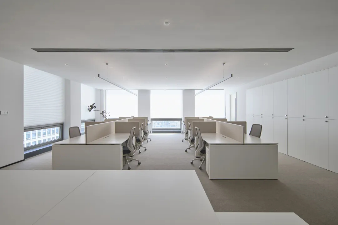 400平汽車配件公司展廳兼辦公室裝修設(shè)計(jì)(圖4) 400平汽車配件公司展廳兼辦公室裝修設(shè)計(jì)(圖4)