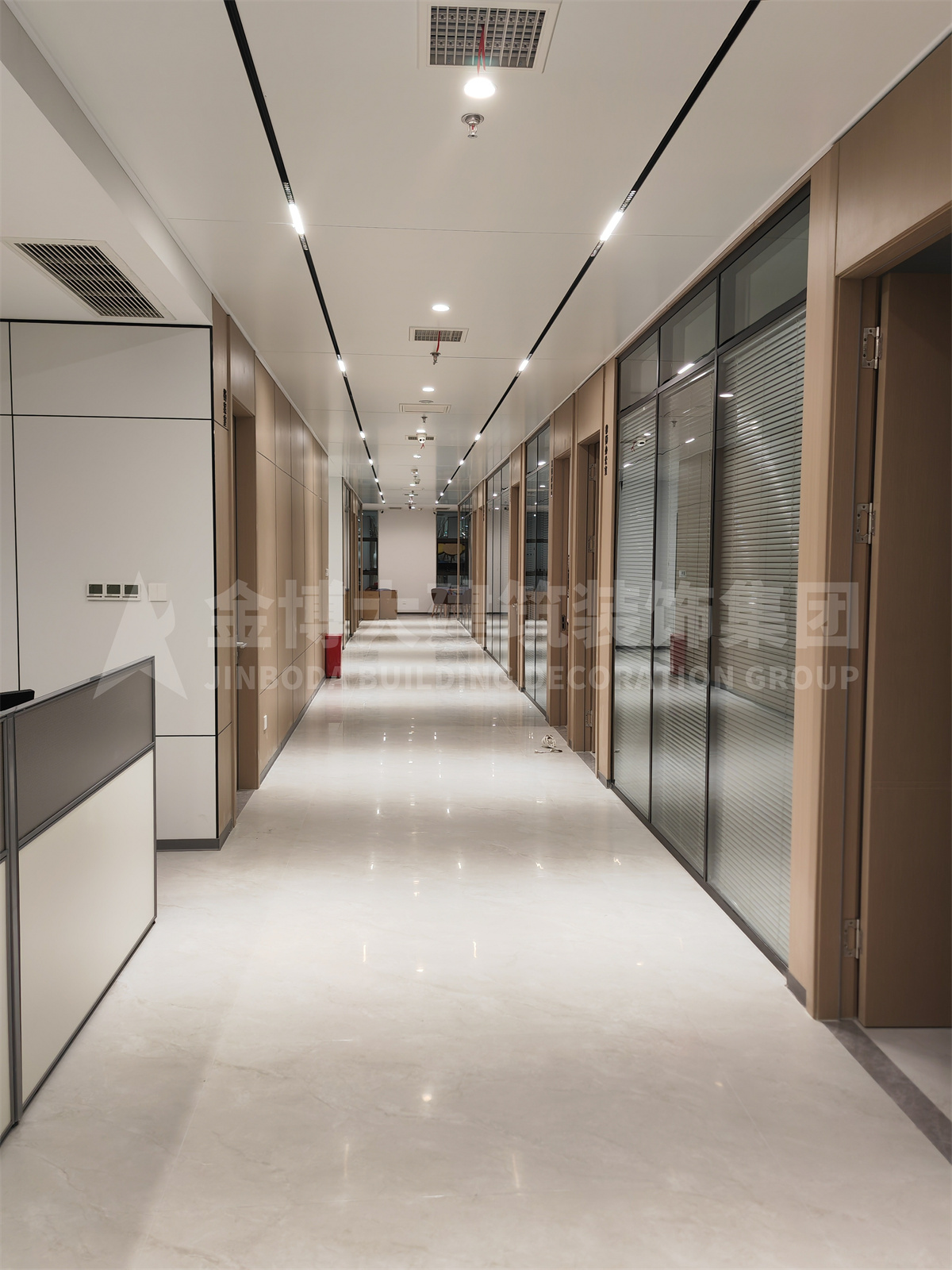 鄭州大耀律師事務(wù)所裝修設(shè)計(圖5) 鄭州大耀律師事務(wù)所裝修設(shè)計(圖5)