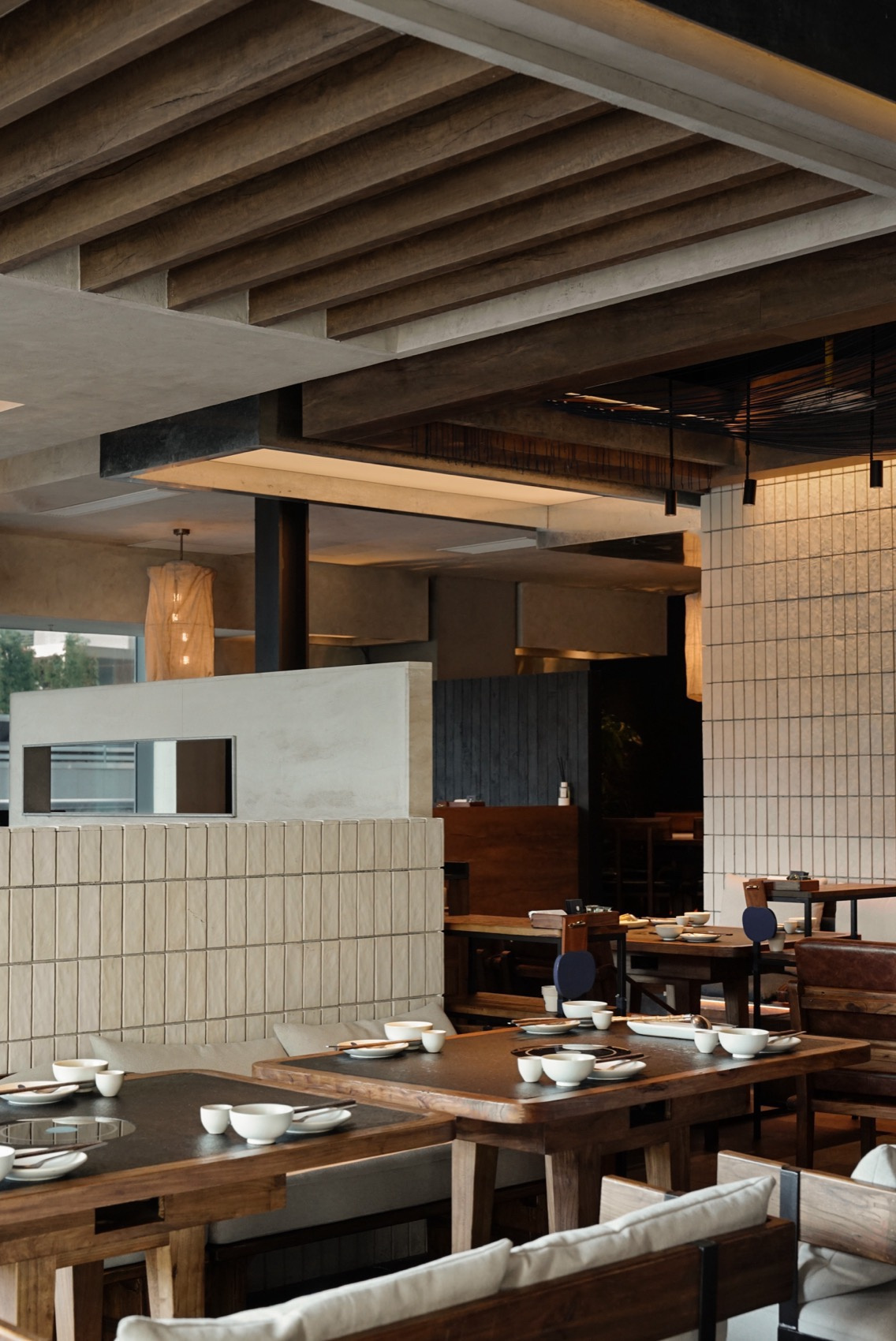 鄭州金博大推薦藍(lán)果子云南酸湯火鍋店裝修設(shè)計(jì)(圖7)