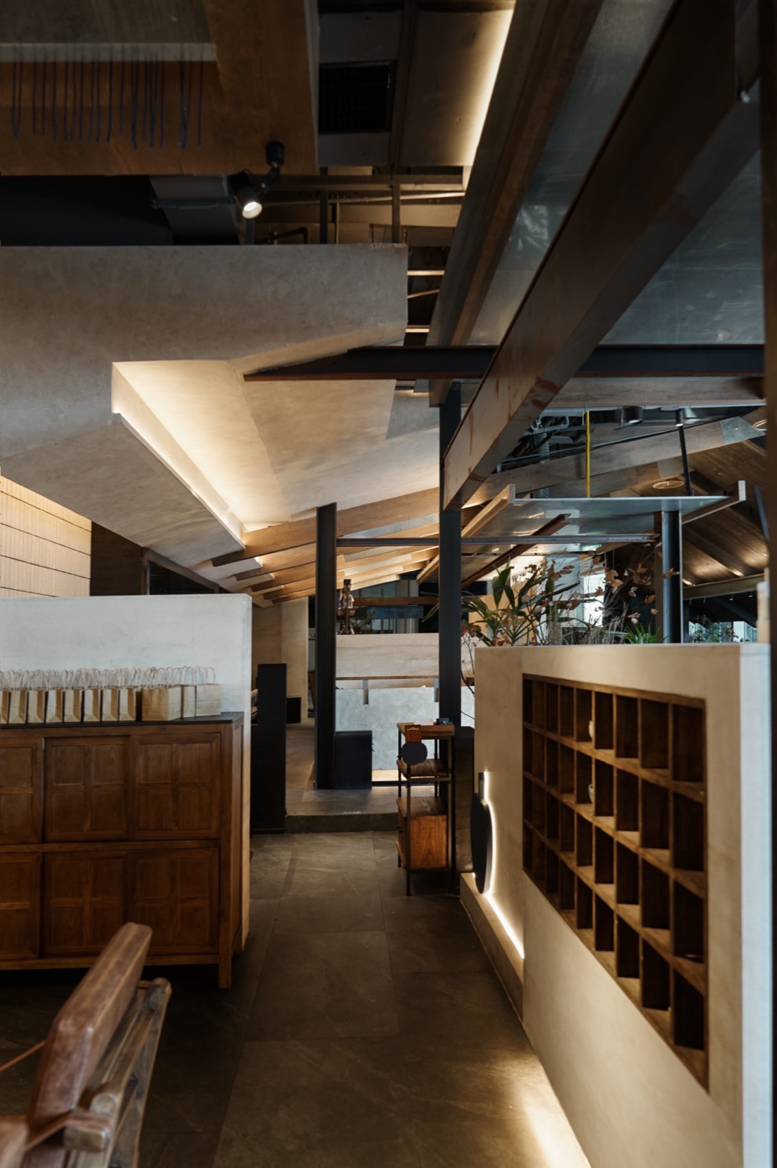 鄭州金博大推薦藍(lán)果子云南酸湯火鍋店裝修設(shè)計(jì)(圖8)