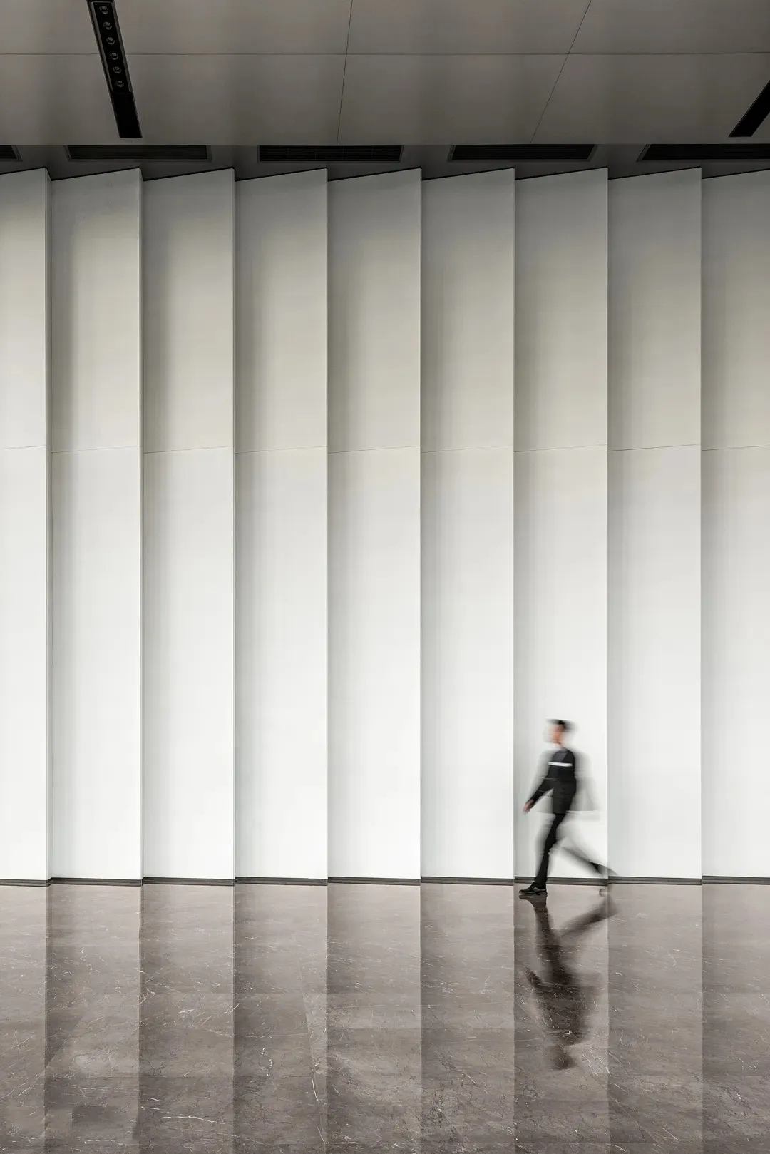 2萬6千平現(xiàn)代花園式商務(wù)辦公樓裝修設(shè)計方案(圖5)