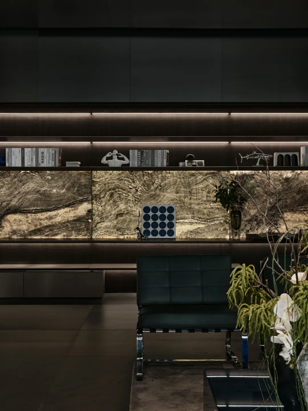 500平辦公家具企業(yè)展廳兼企業(yè)接待會(huì)所裝修設(shè)計(jì)(圖2) 500平辦公家具企業(yè)展廳兼企業(yè)接待會(huì)所裝修設(shè)計(jì)(圖2)