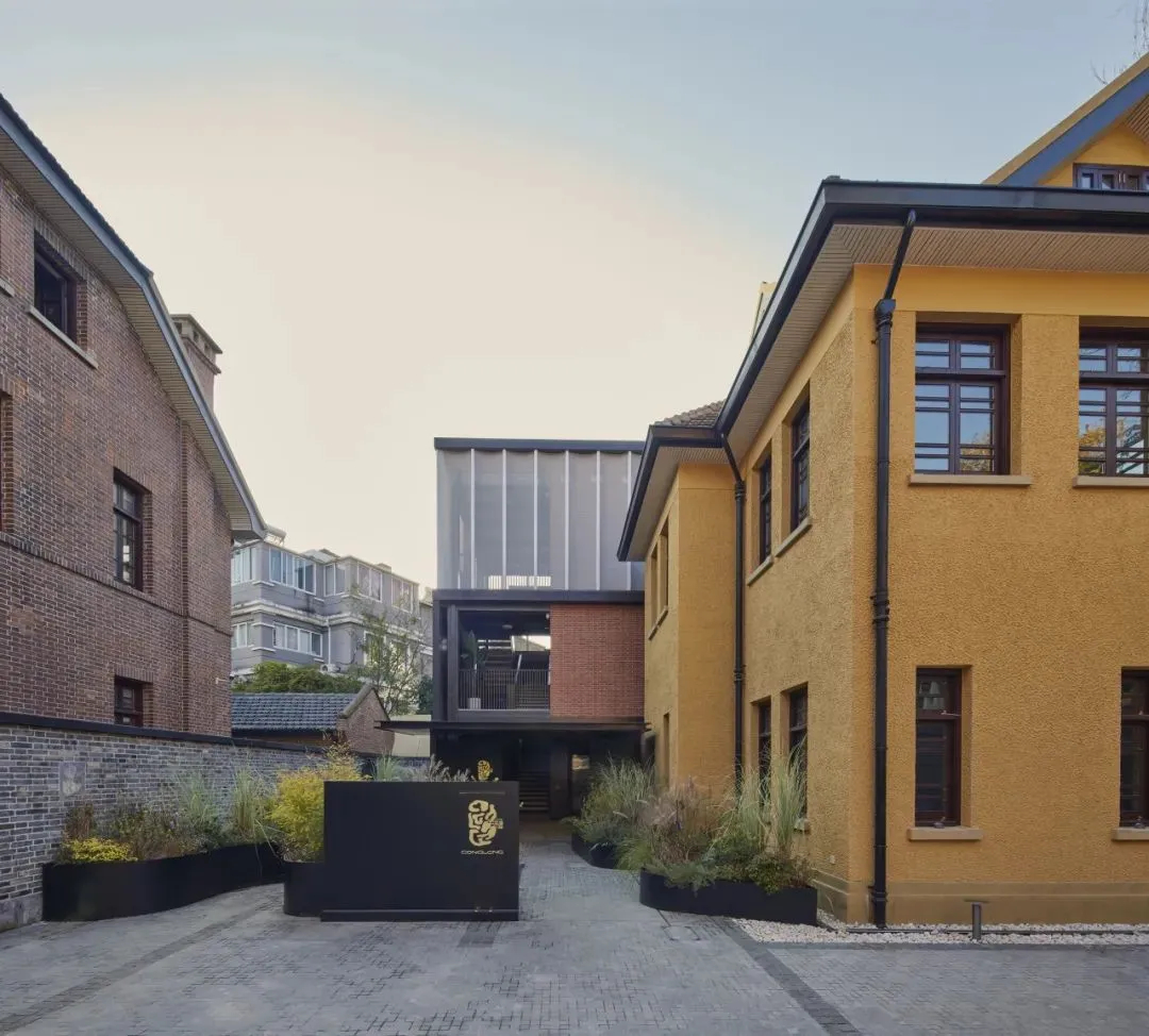 鄭州金博大推薦蔥蘢和牛小火鍋餐廳裝修設(shè)計(jì)(圖1) 鄭州金博大推薦蔥蘢和牛小火鍋餐廳裝修設(shè)計(jì)(圖1)