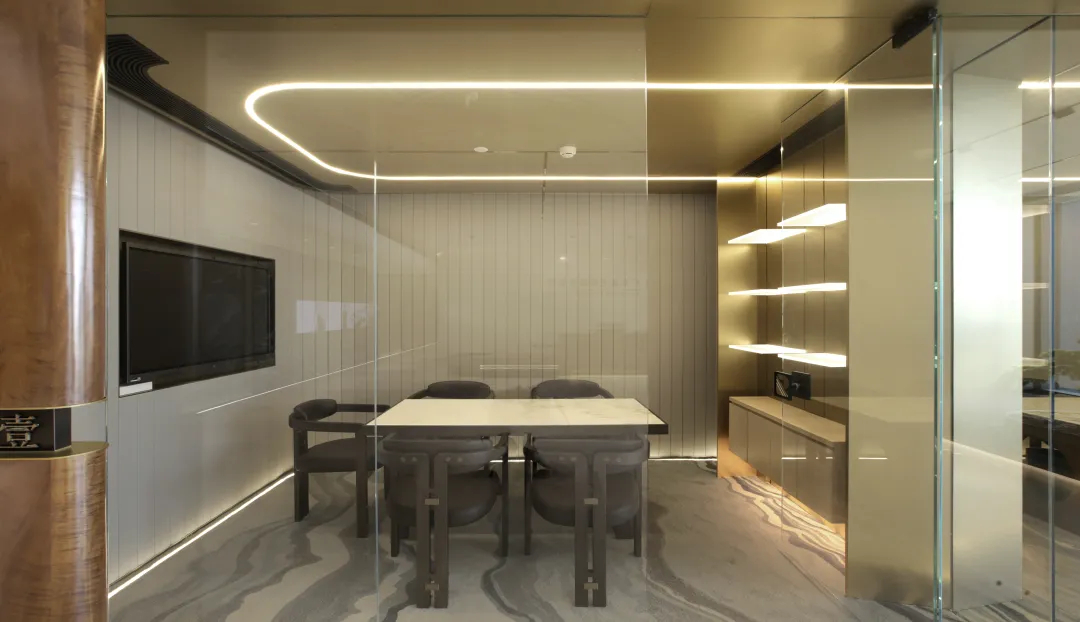 1200平現(xiàn)代東方珠光律師事務所裝修設計(圖5) 1200平現(xiàn)代東方珠光律師事務所裝修設計(圖5)