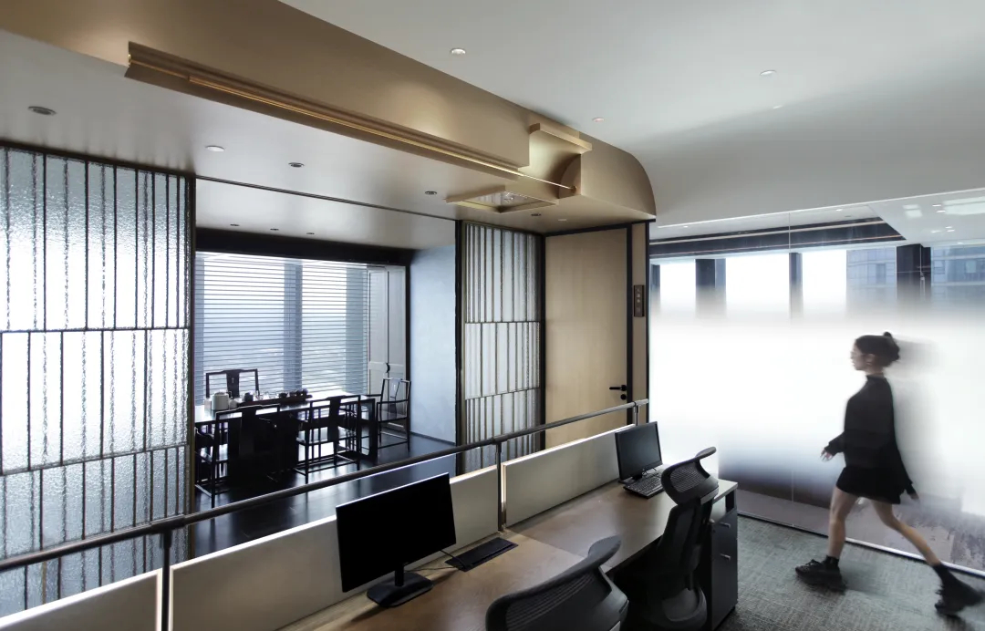 1200平現(xiàn)代東方珠光律師事務所裝修設計(圖12) 1200平現(xiàn)代東方珠光律師事務所裝修設計(圖12)