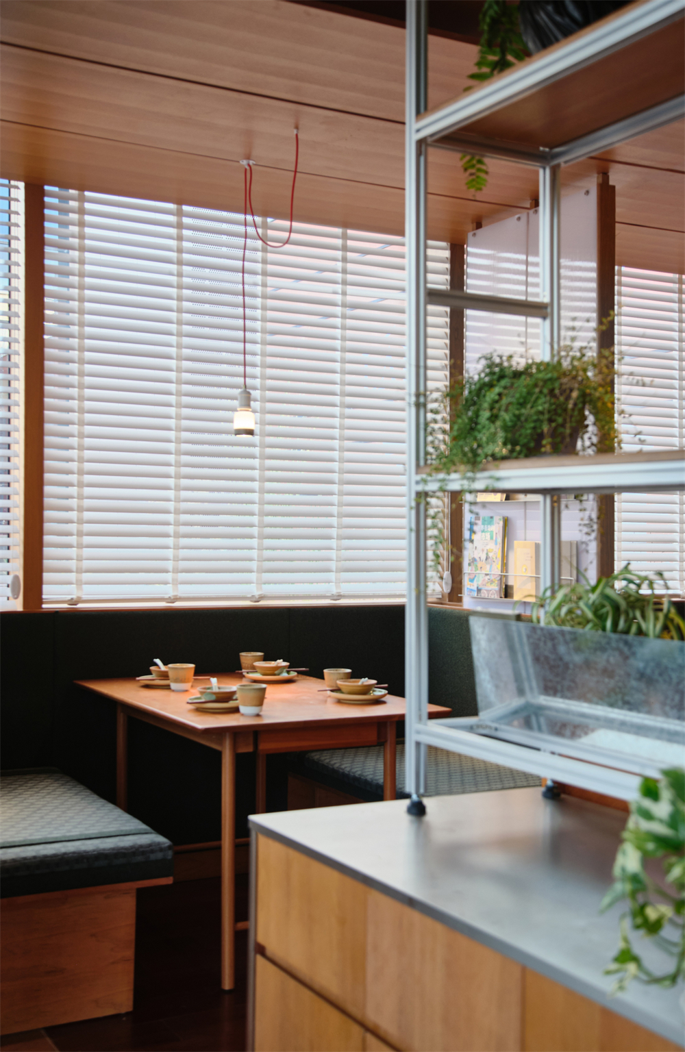 溫柔工業(yè)風(fēng) 三只辣椒餐飲店裝修設(shè)計(圖4) 溫柔工業(yè)風(fēng) 三只辣椒餐飲店裝修設(shè)計(圖4)