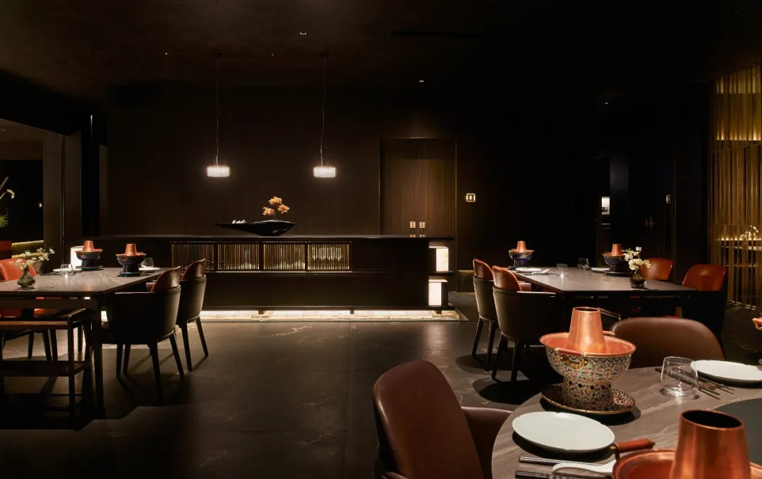 簡(jiǎn)約東方 璽源居老北京涮鍋火鍋店裝修設(shè)計(jì)(圖4) 簡(jiǎn)約東方 璽源居老北京涮鍋火鍋店裝修設(shè)計(jì)(圖4)