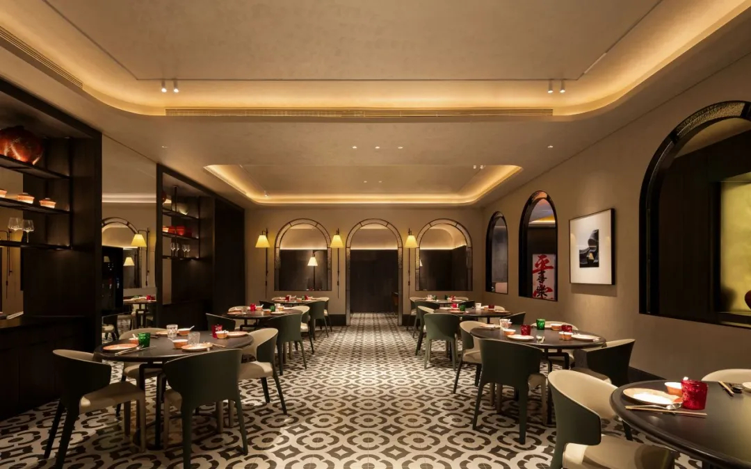 粵食佳·啫啫煲&燒臘 嶺南特色粵菜餐廳裝修設(shè)計(圖3)