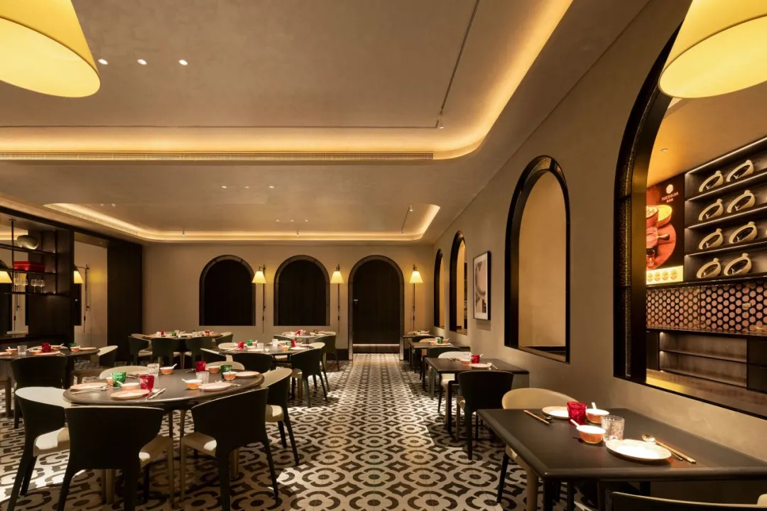 粵食佳·啫啫煲&燒臘 嶺南特色粵菜餐廳裝修設(shè)計(圖5)