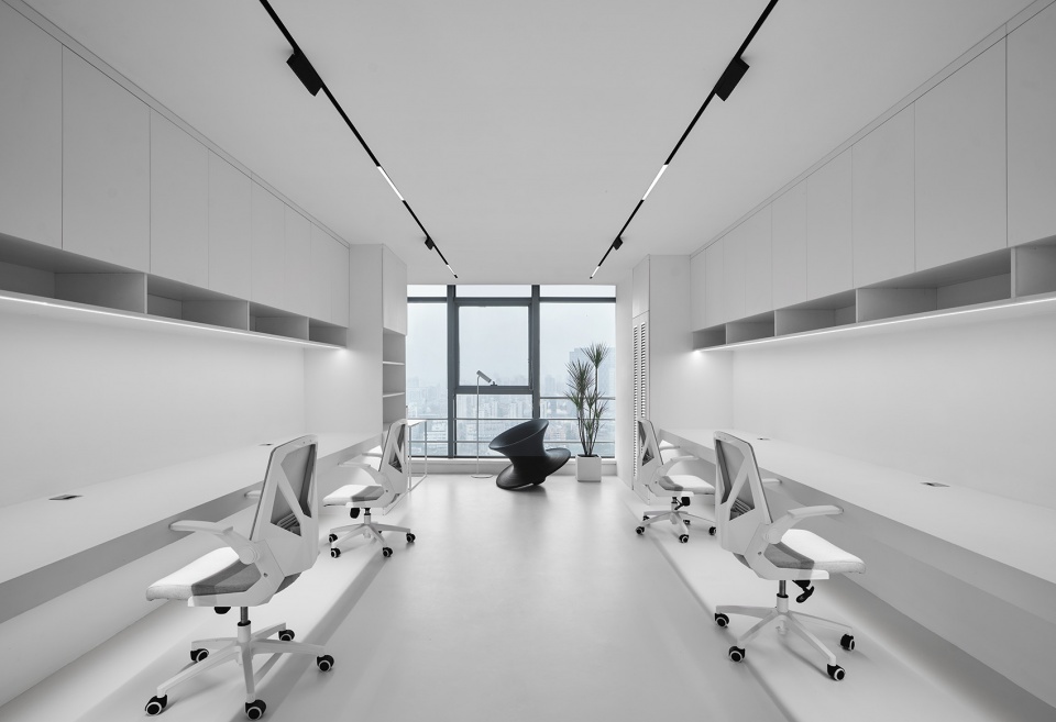 鄭州辦公室裝修公司—熾造辦公室設(shè)計(jì)改造案例分享(圖4) shzzbgsgz-5.jpg