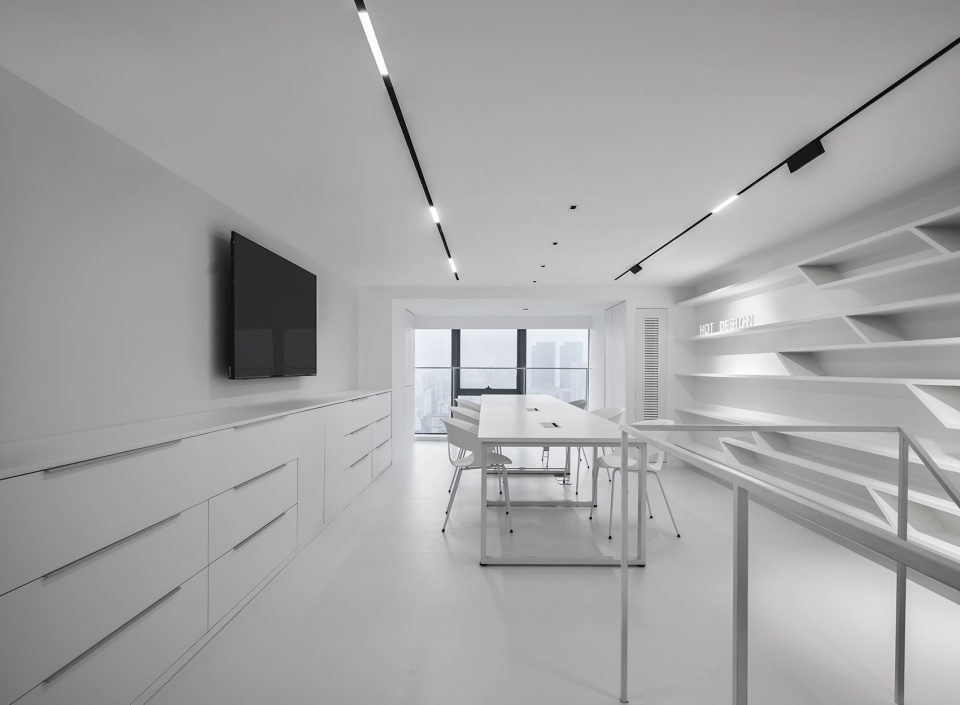 鄭州辦公室裝修公司—熾造辦公室設(shè)計(jì)改造案例分享(圖8) shzzbgsgz-16.jpg