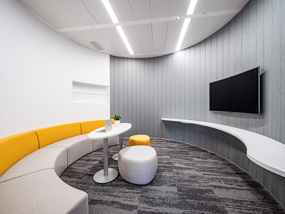 鄭州辦公室裝修公司高露潔辦公室設計案例分享(圖4) Popoffices-Colgate-Shanghai-IMOK-05-1k.jpg