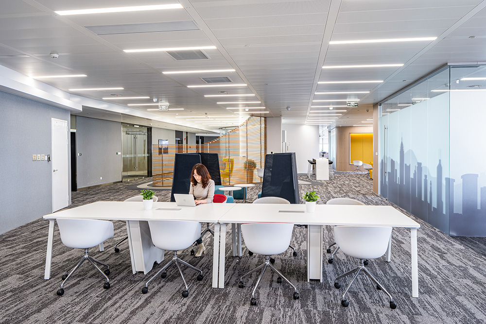 鄭州辦公室裝修公司高露潔辦公室設計案例分享(圖8) Popoffices-Colgate-Shanghai-IMOK-10-1k.jpg